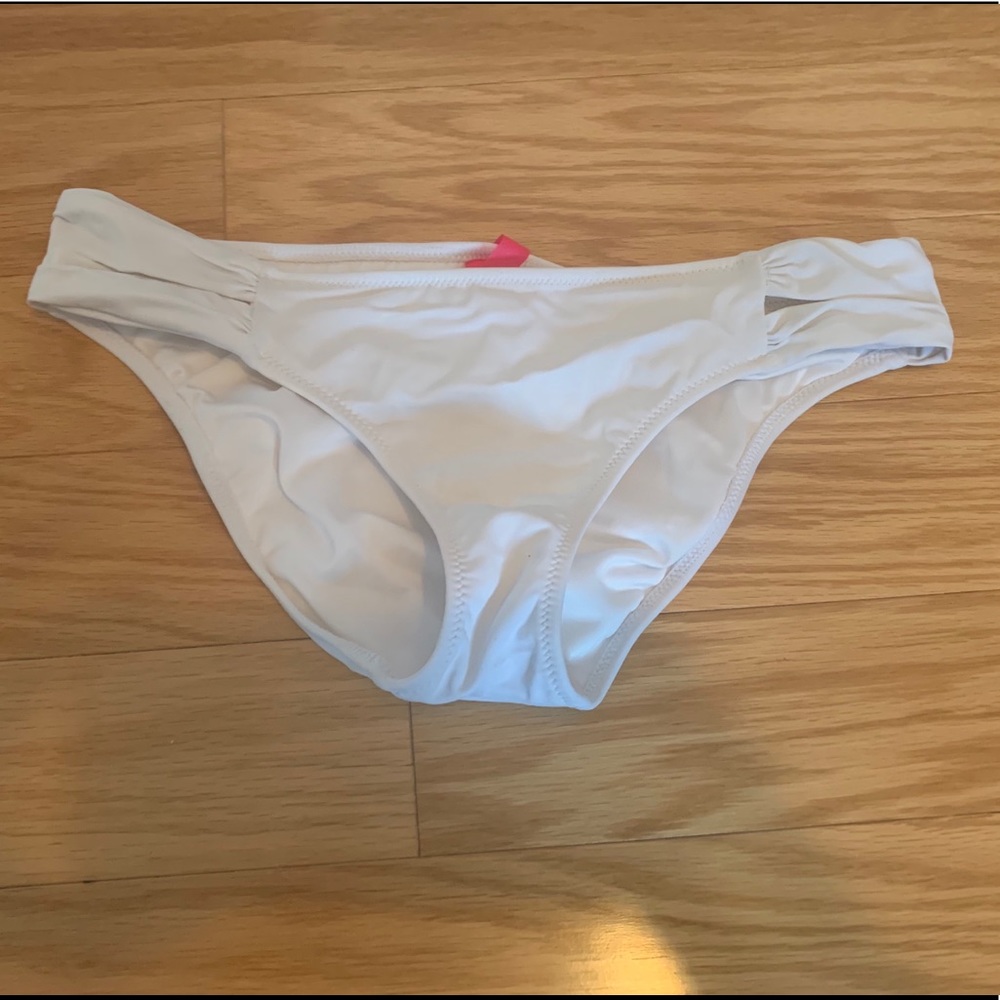 Victoria Secret White Medium Coverage Bottoms
